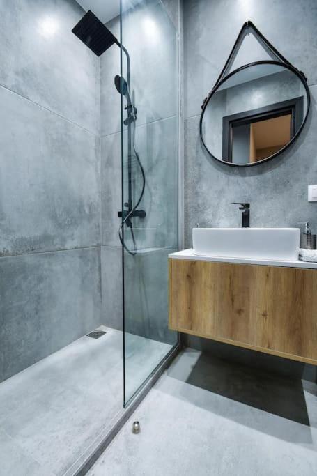 Ophelia Luxurious Suite #Tifhelexpo 塞萨洛尼基 外观 照片